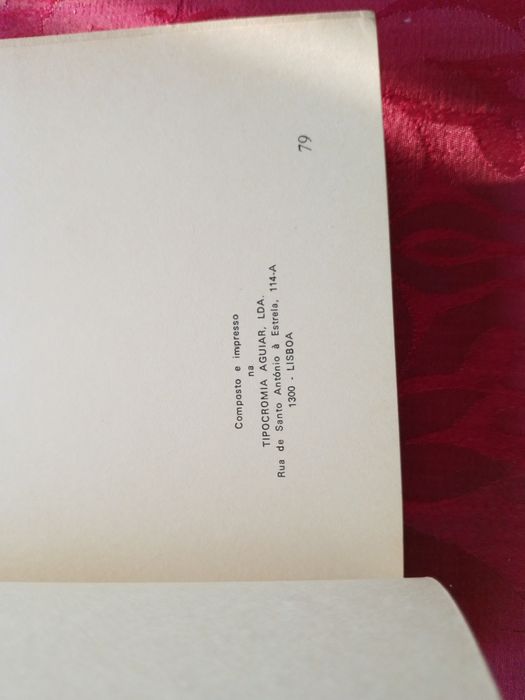 Jonas Savimbi-Por 1 Futuro melhor1e12E-Jonas Savimbi-Rosa-1e12EDesde2E