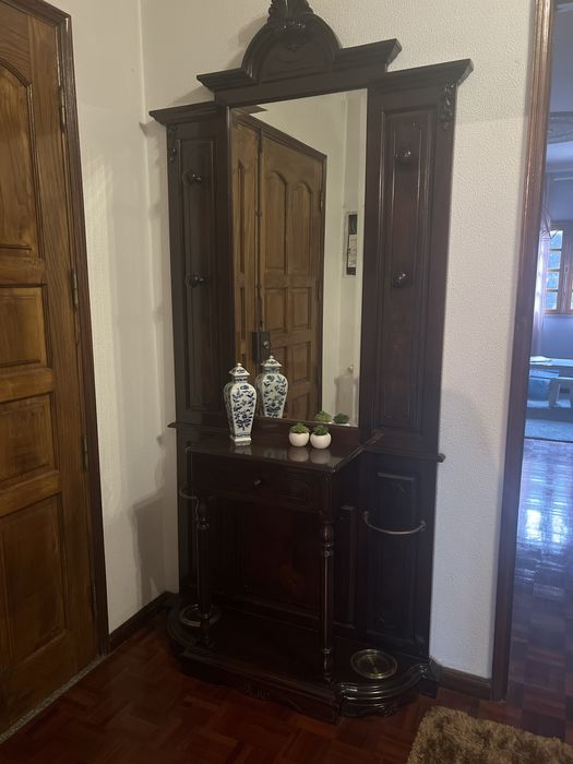 Aparador guarda chapeus