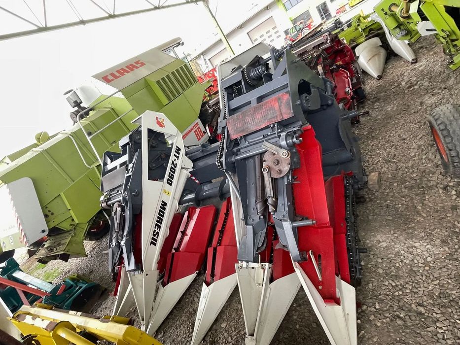 Claas MORESIL 6rz  MT-2090  przystawka do kukurydzy na ziarno heder MORESIL MT-2090 6 rzędów