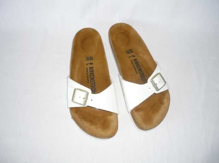 Білі лаковані шльопанці BIRKENSTOCK Madrid сабо у стилі БОХО