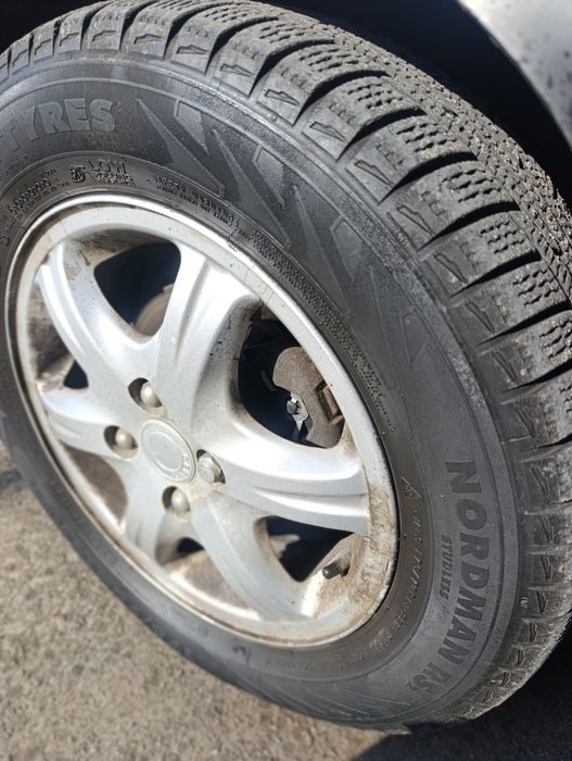 Автомобіль Geely MR