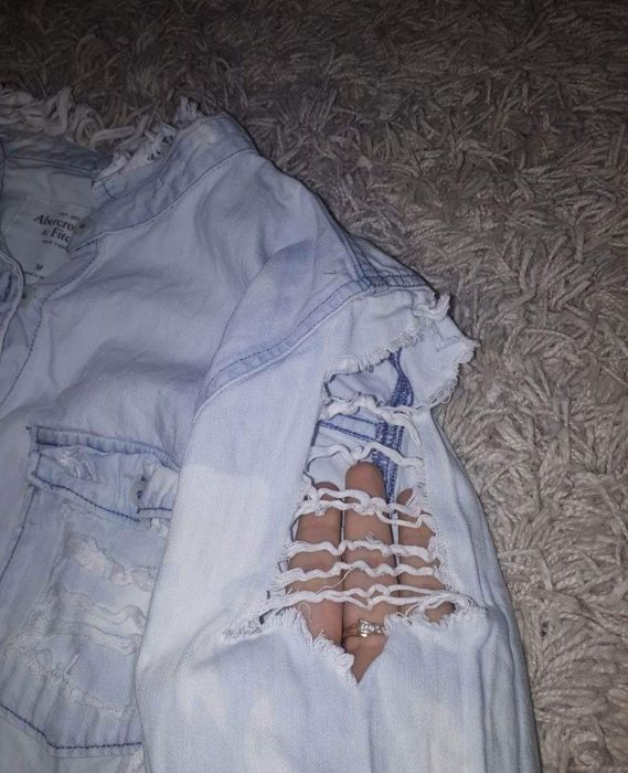 Koszula jeans dziury przetarcia