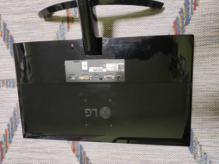 Monitor LG 23MP68VQ-P – 23" IPS Full HD, FreeSync