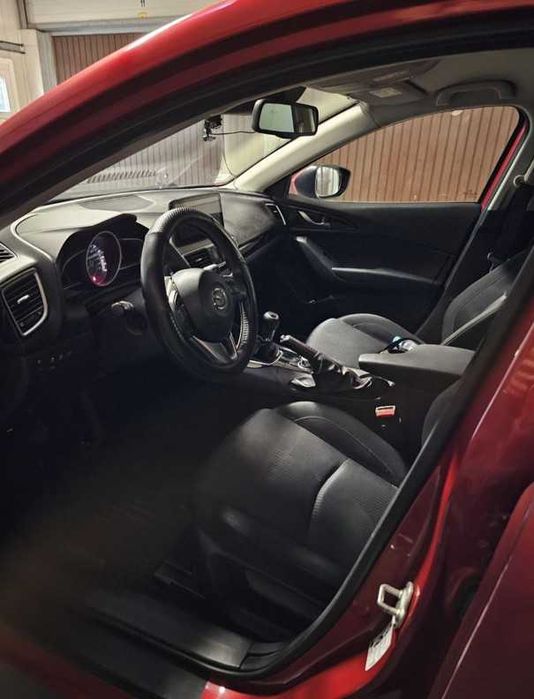 Udział 1/2 w samochodzie Mazda 3