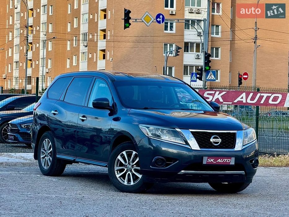 Продаю свого Nissan Pathfinder 2014 р. Я власник