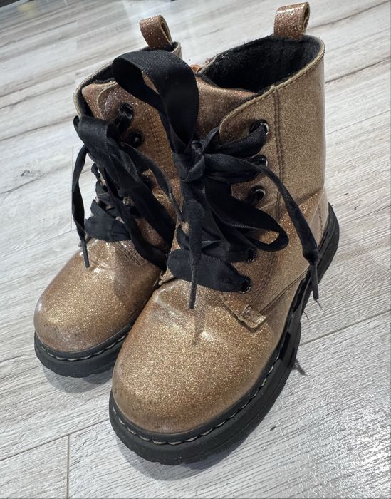 Buty jesienno-zimowe r. 28