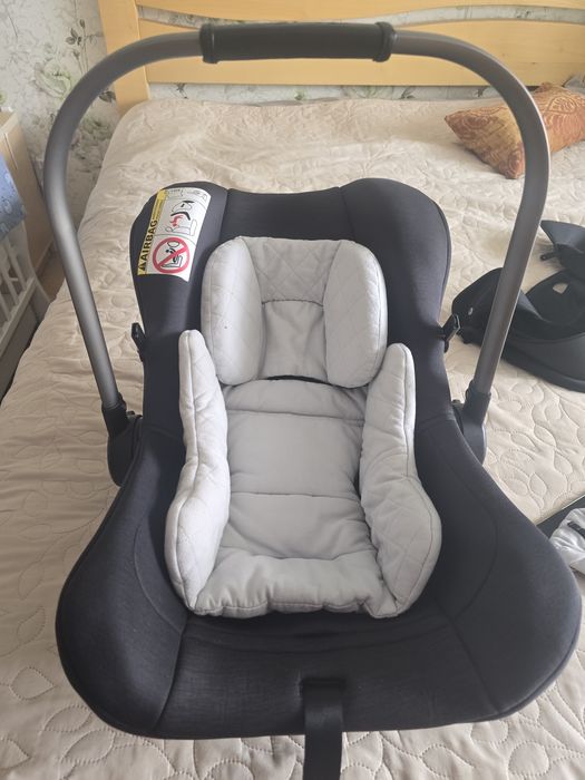 Автолюлька автокрісло Nuna pipa lite