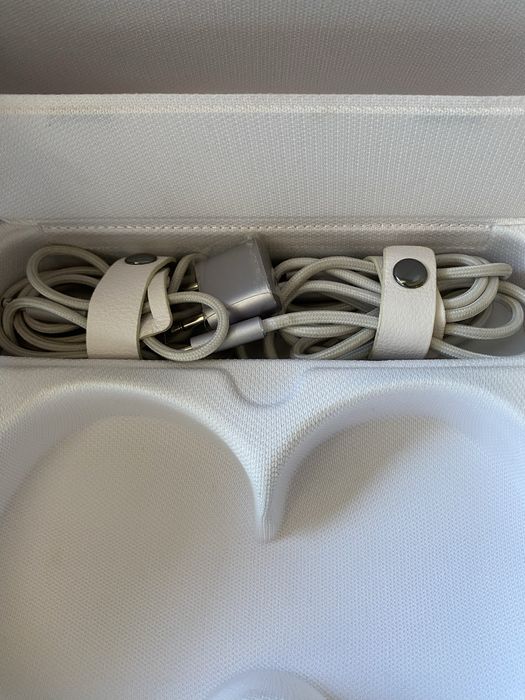 Bang  olufsen h 95