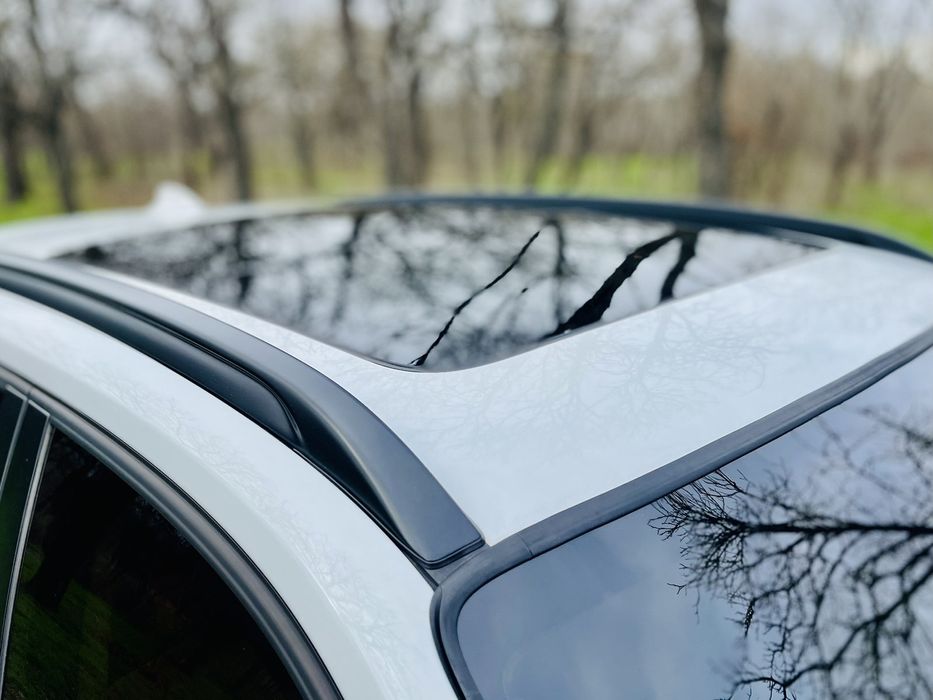 Продам bmw x1 2013