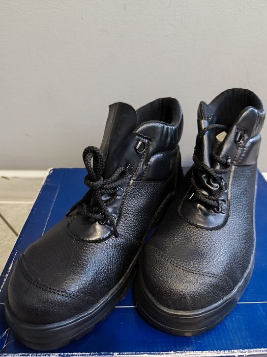Buty robocze/Trzewiki BHP nr.42