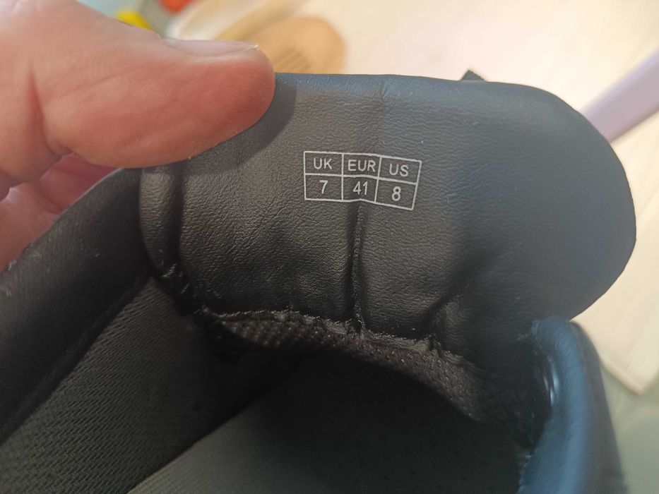 -                                         Geox