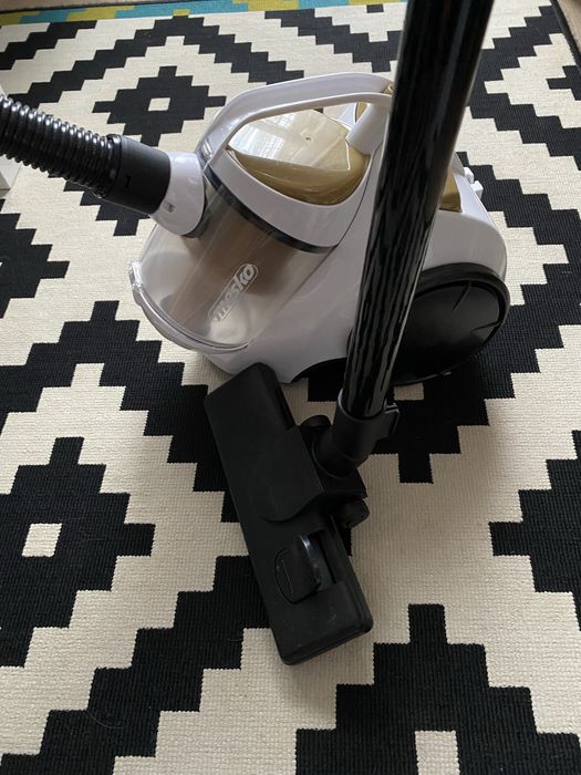 Odkurzacz bezworkowy Mesko