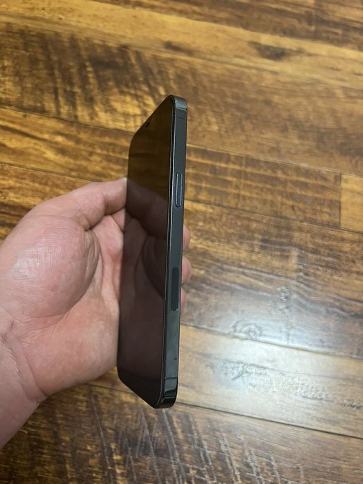 Продам IPhone 12 Pro Max 256.