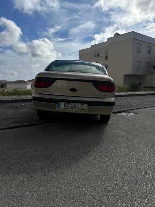 veiculo automóvel