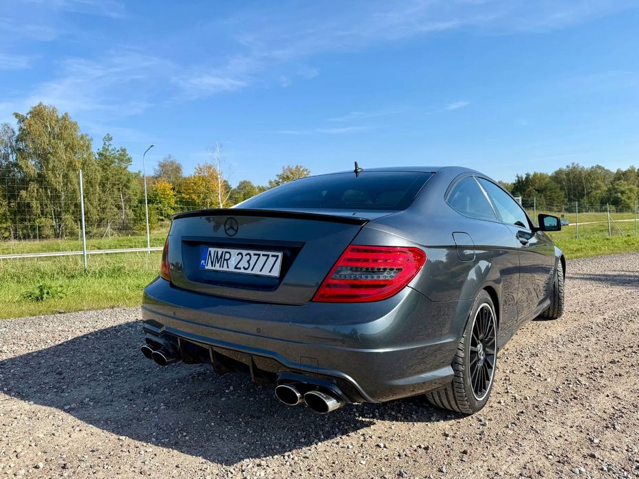 Mercedes-Benz Klasa C Mercedes Benz W204 Coupe C220