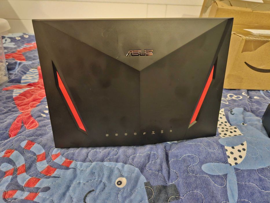 Router ASUS RT-AC86U – Firmware ASUSWRT-Merlin (Versão Recente)