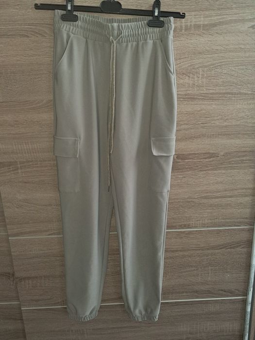 Bojówki damskie z kieszeniami S/M