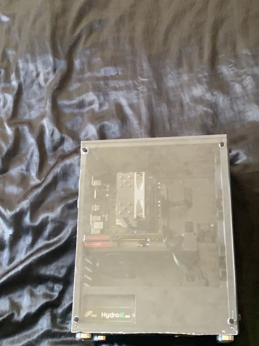 Pc  bom para jogar qualidade 1440p, apenas completo