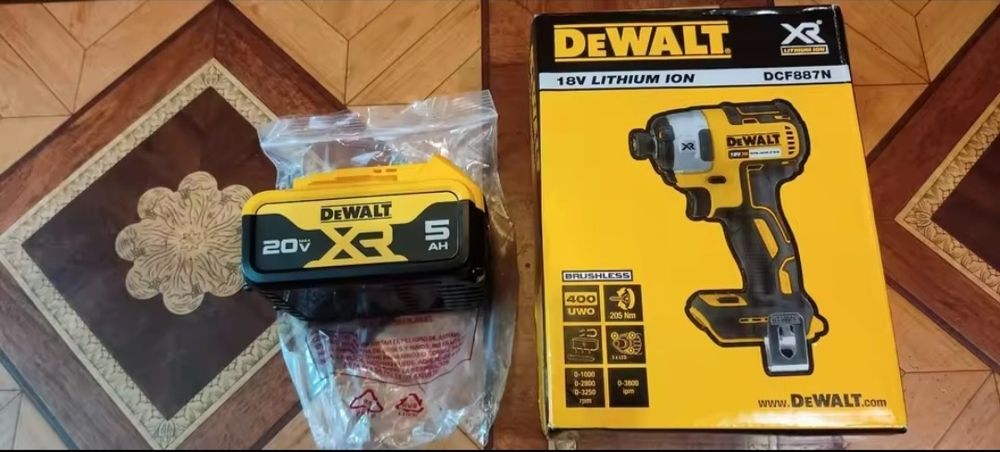 Chave de impacto Dewalt nova