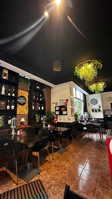 Trespasse de Cafe Snack Bar pronto a funcionar