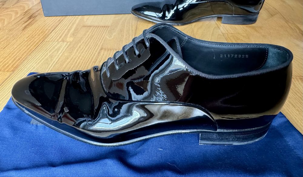 Lakierki Hugo Boss Oxford  r. 43 do ślubu do smokingu