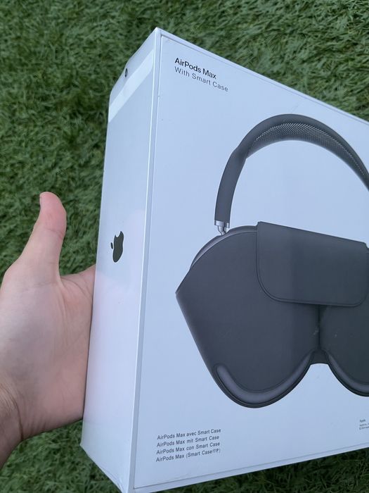 Airpods Max Black (SEALED)64552531349507124