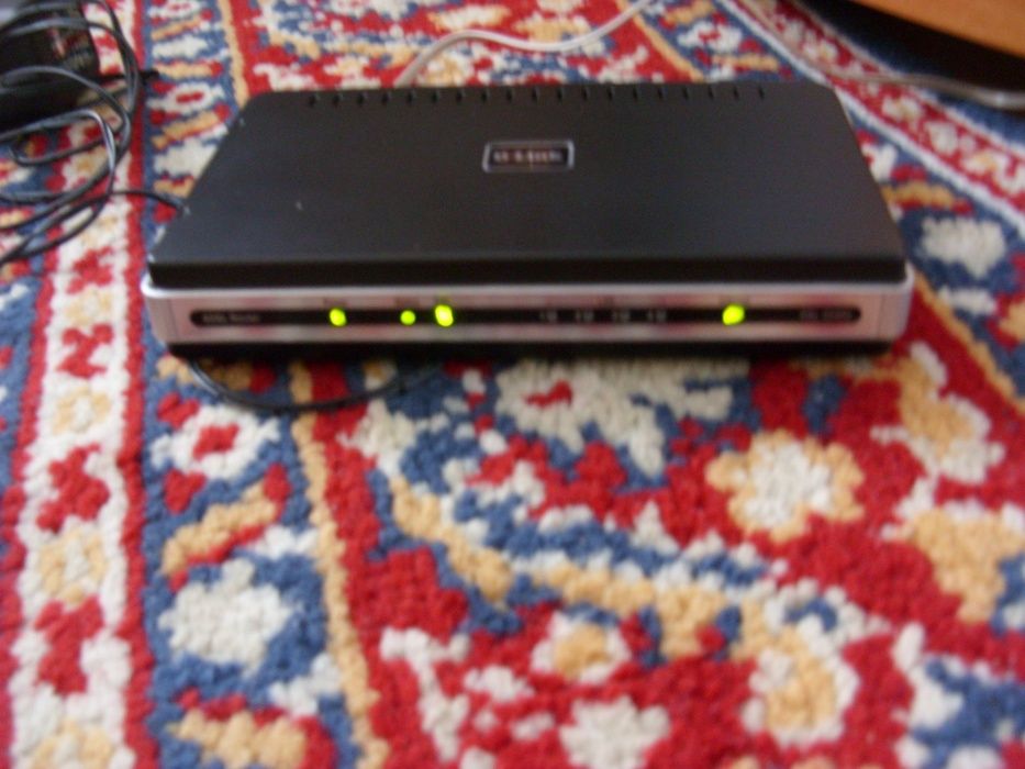 Продам ADSL маршрутизатор D-Link DSL-2540U