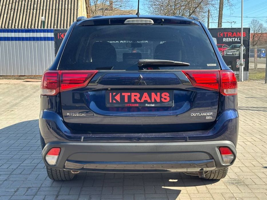 Оренда автомобіля Mitsubishi Outlander у Вінниці. Оренда авто Вінниця