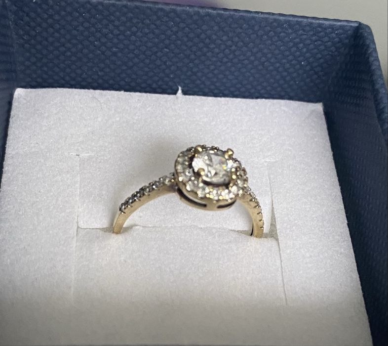 Złoty pierscionek próby 333