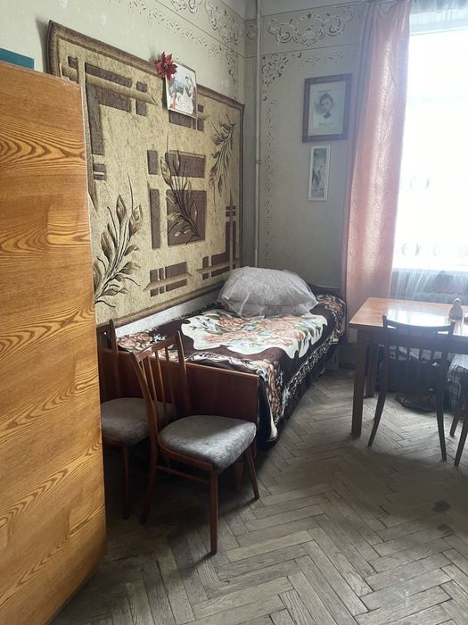 Оренда кімнати в гуртожитку