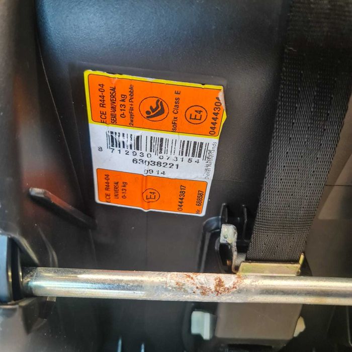 Ovinho / Cadeirinha Auto Bebé Confort