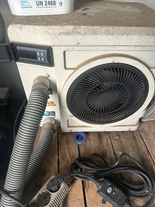 Piscina com bomba calor