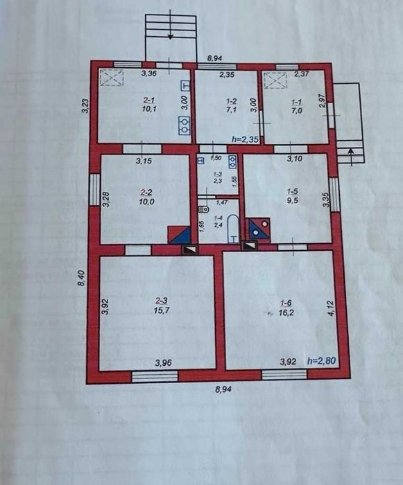 Продається будинок у центральній частині міста