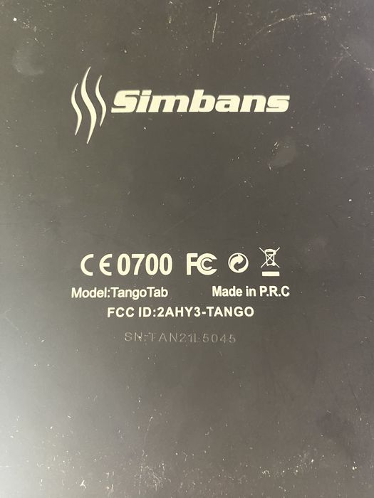 Tablet e teclado para peças