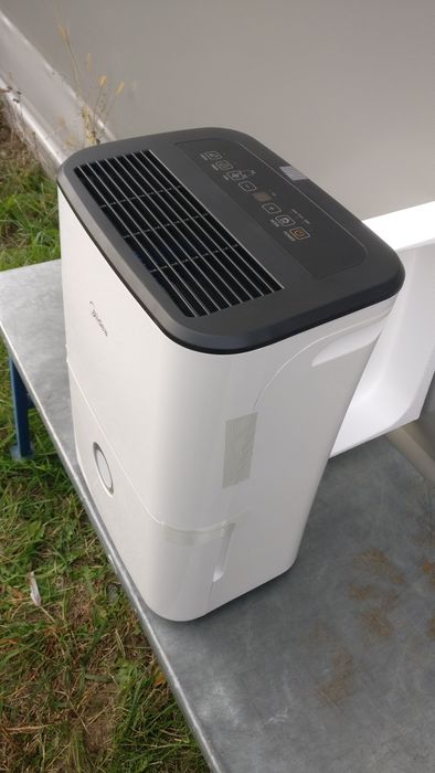 Осушувач повітря з компресором MIDEA MDDF-16DEN7 16 літрів/добу