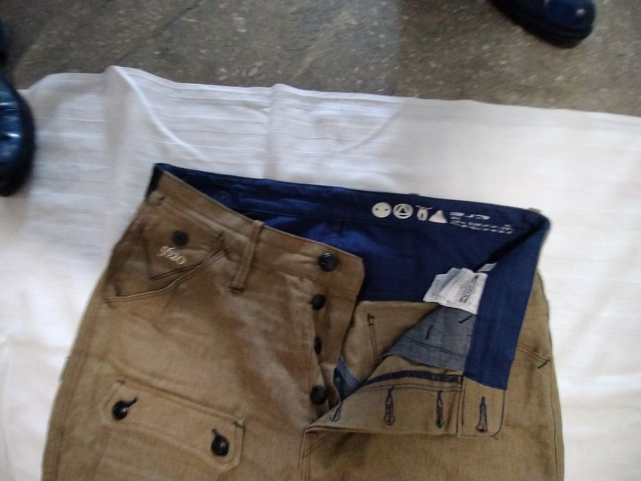 Spodnie G-Star Raw Comic 5620 Tapered- beżowe  Len z Bawełna Dziwny ko