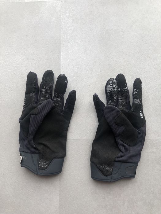 Dois pares luvas fox