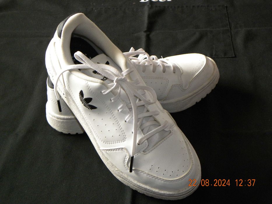 Buty sportowe damskie adidas; rozmiar: 36,5/4UK