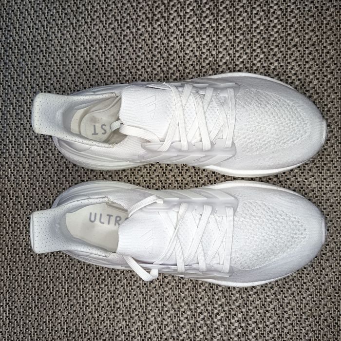 38,40. Кросівки  преміумкласу Adidas Ultraboost 5 Performance White ID8848
