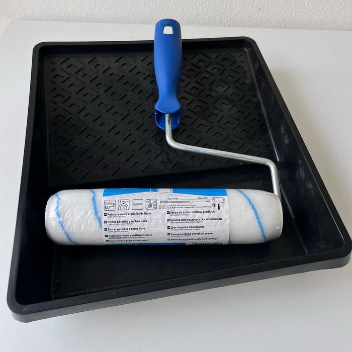 O Kit para pintura com Rolo e Bandeja