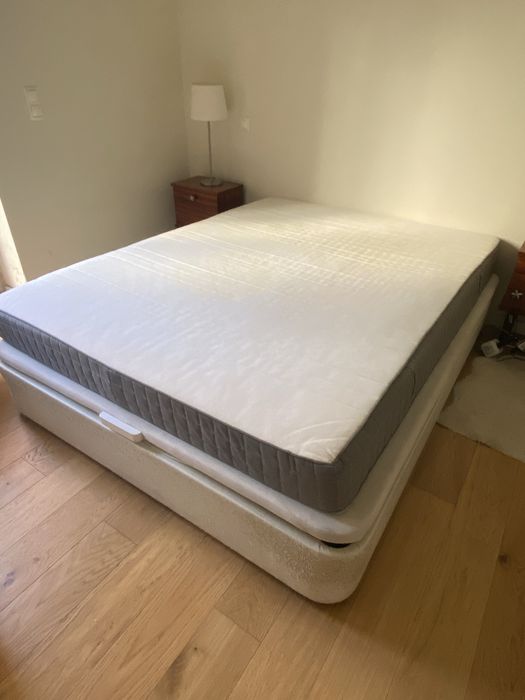Cama de casal com arrumacao 1,60x2,00 e colchao latex incluido