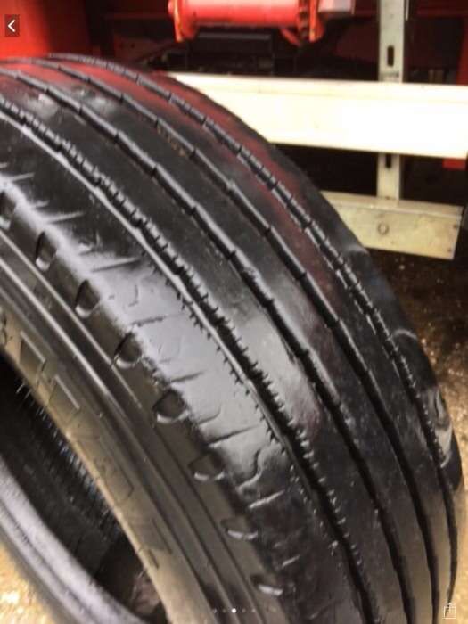 Varios pneus camiao 315/80/22.5 2 de Xico todos 50€ cada para desocupa