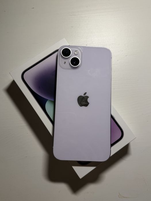 iPhone 14 plus + kabelek