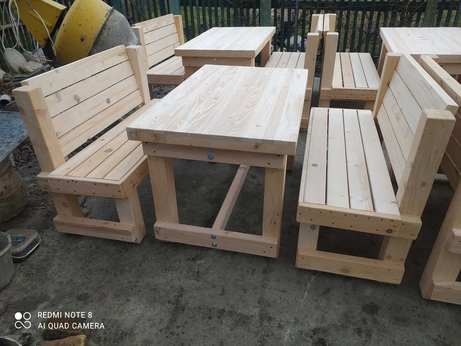 Столи лавки комплекти садові меблі для альтанок  кафе барів