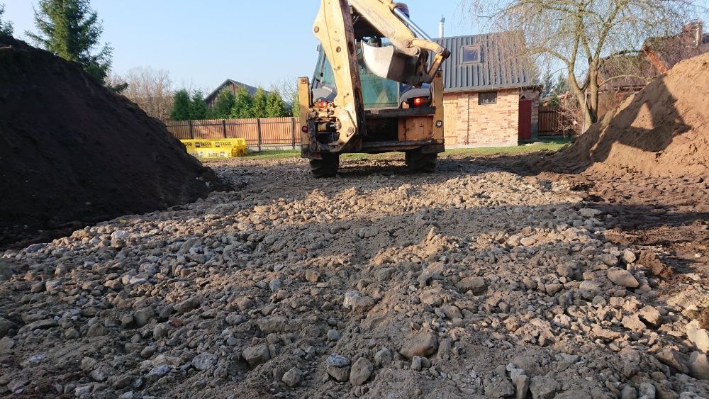 Gruz betonowy, kruszywo, tłuczeń, drogi dojazdowe, parking, podbudowa