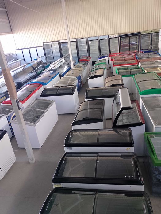 холодильный шкаф "Omega " " Extra large " и другие Б.У. шкафы -витрины