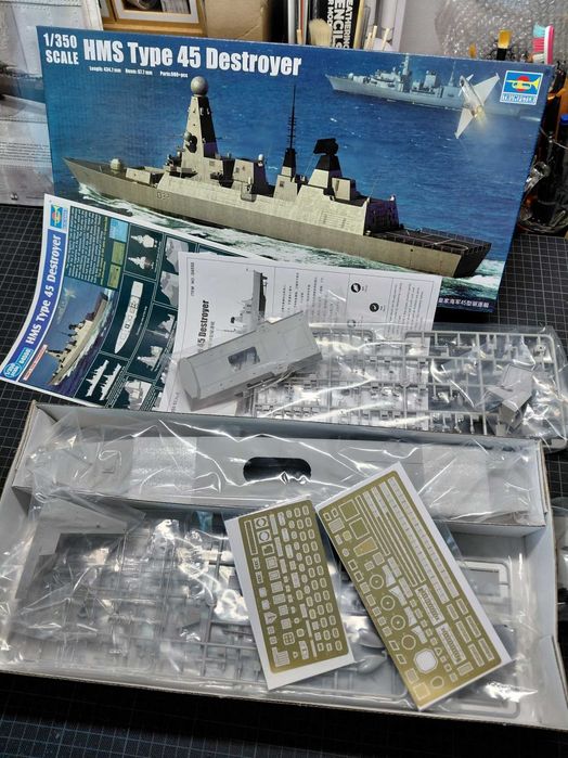 Kit Moselismo Naval 1/350 HMS Type 45 Destroyer + PE da Tetra