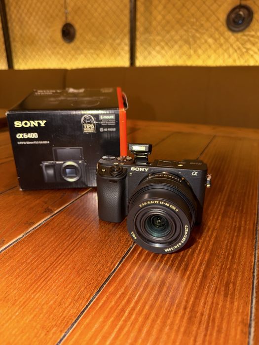 Фотоаппарат Sony Alpha a6400 Kit с объективом 16–50 мм OSS II