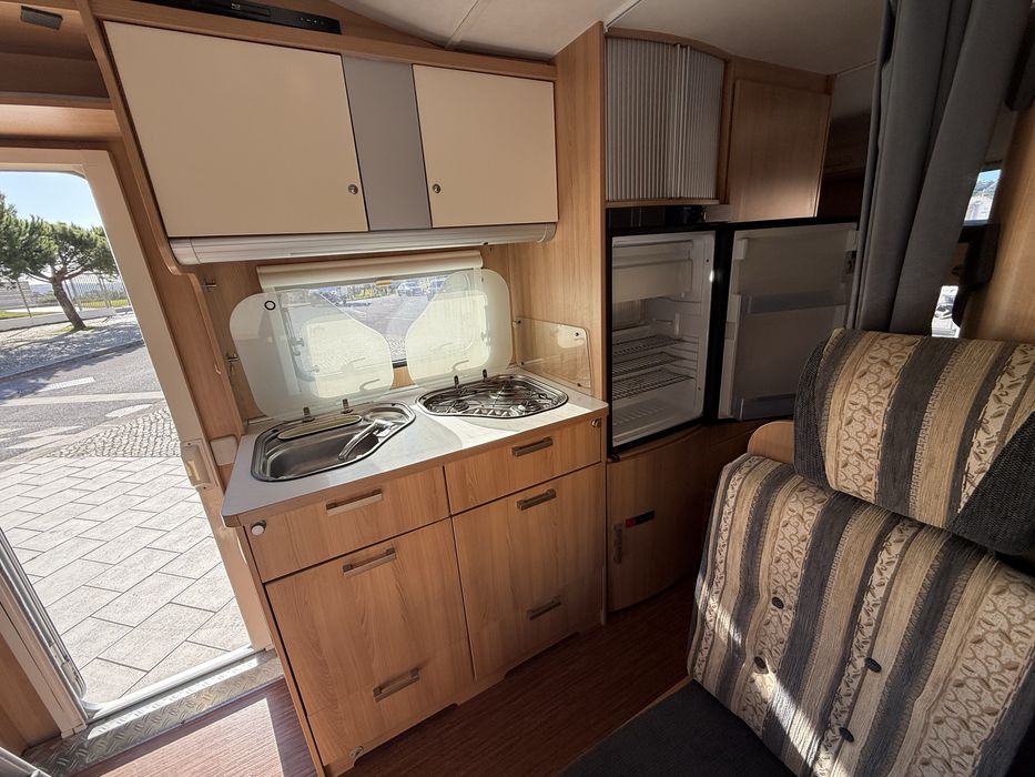 Autocaravana Ford  2.2 TDCi 140cv ano 2009 com AC