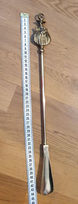 Вешалки для одежды,  лопатки для обуви  латунь  ,бронза